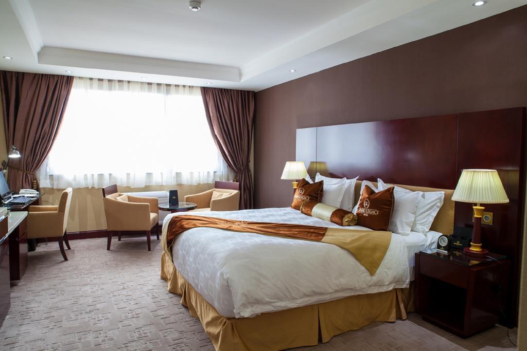 Grand Legacy Hotel Кигали Экстерьер фото