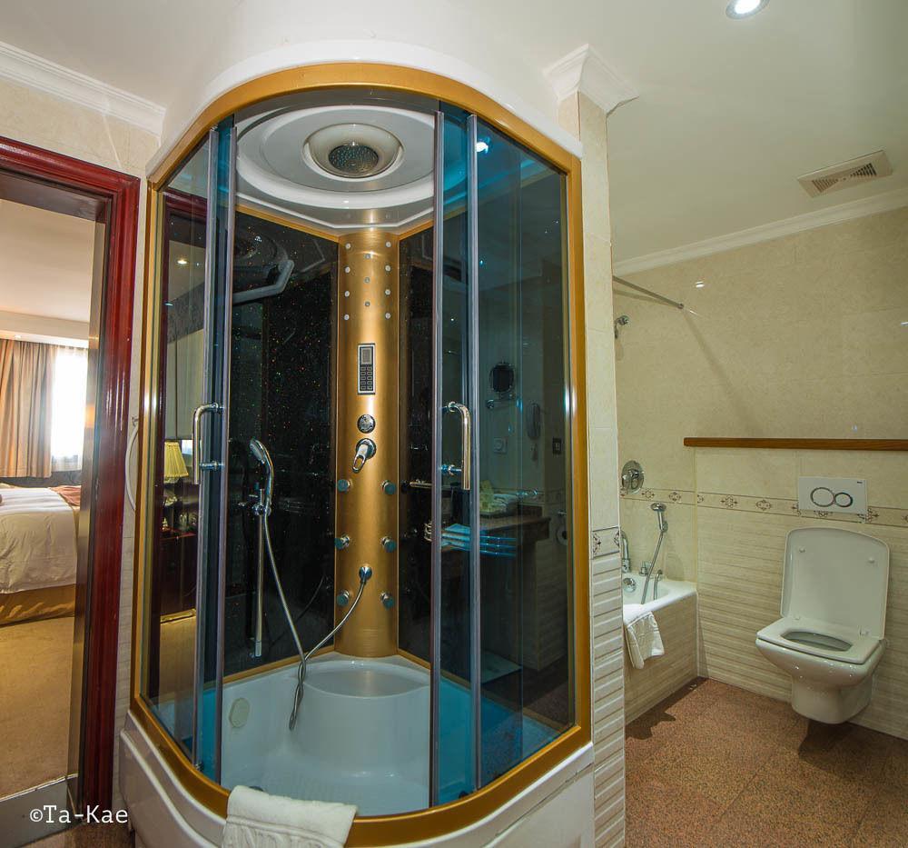 Grand Legacy Hotel Кигали Экстерьер фото