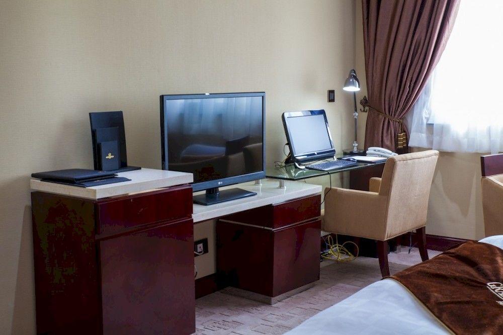 Grand Legacy Hotel Кигали Экстерьер фото