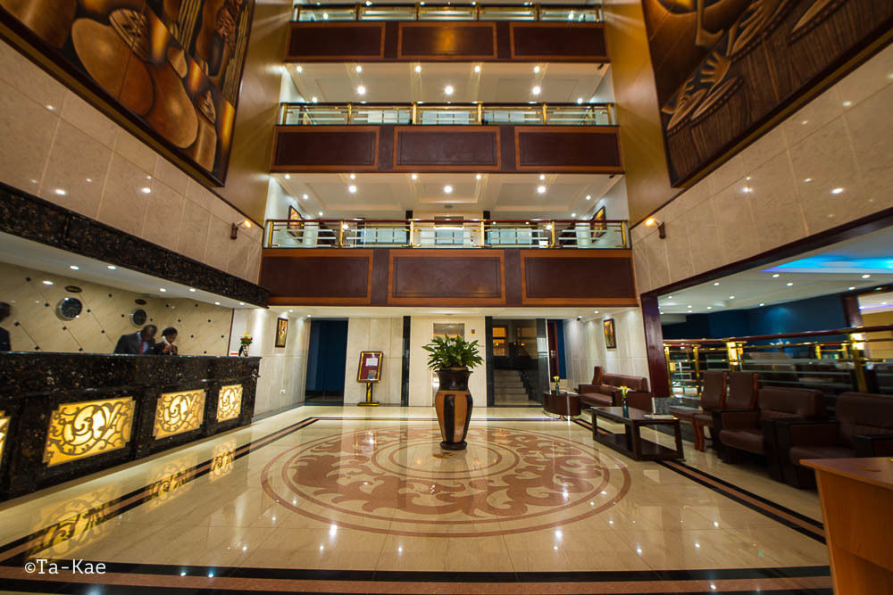 Grand Legacy Hotel Кигали Экстерьер фото