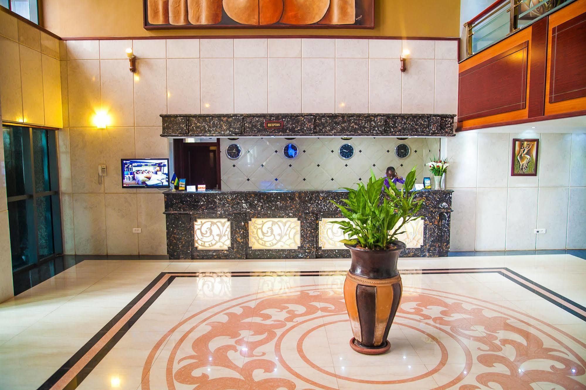 Grand Legacy Hotel Кигали Экстерьер фото